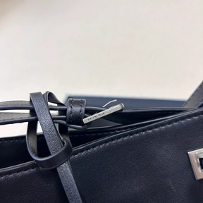 BEL AIR SCHULTERTASCHE MITTELGROß FÜR SIE IN SCHWARZ – BALENCIAGA