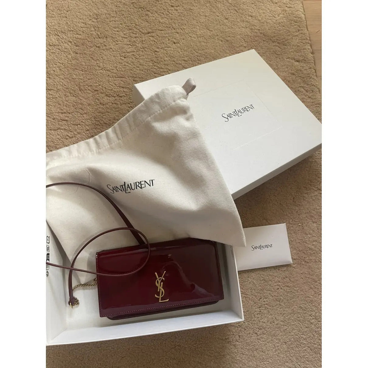YVES SAINT LAURENT KATE SMALL AUS LACKLEDER
