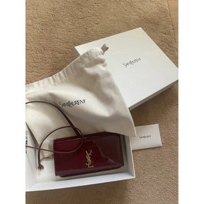 YVES SAINT LAURENT KATE SMALL AUS LACKLEDER