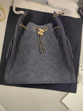 CHANEL 25 MEDIUM-TASCHE